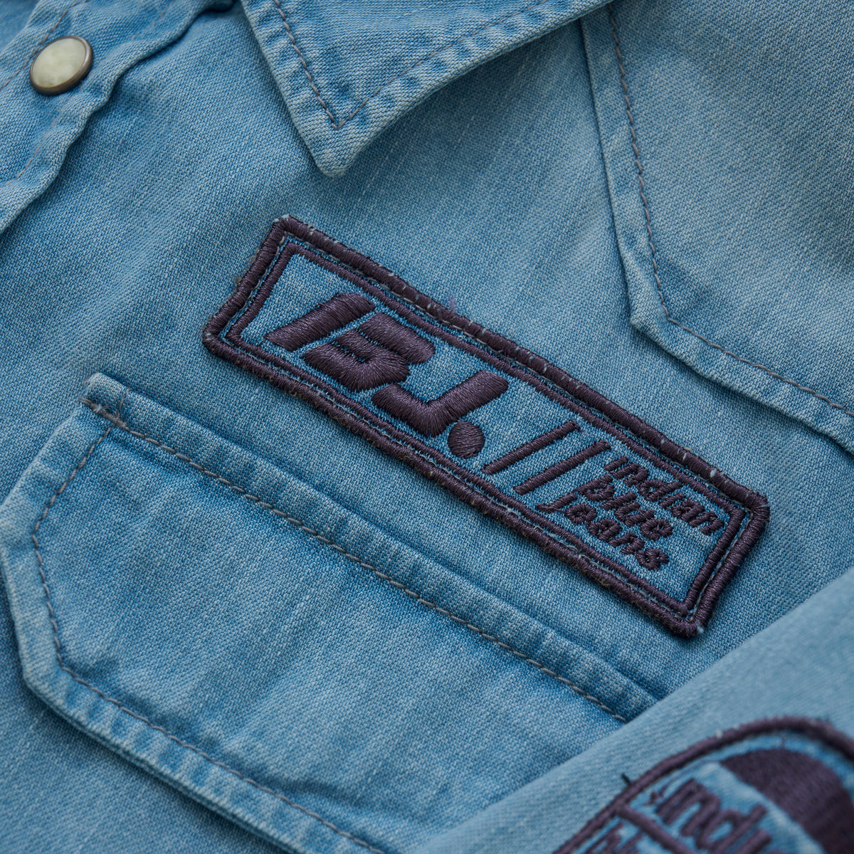 Shirt Denim Badges I Light Denim Blue