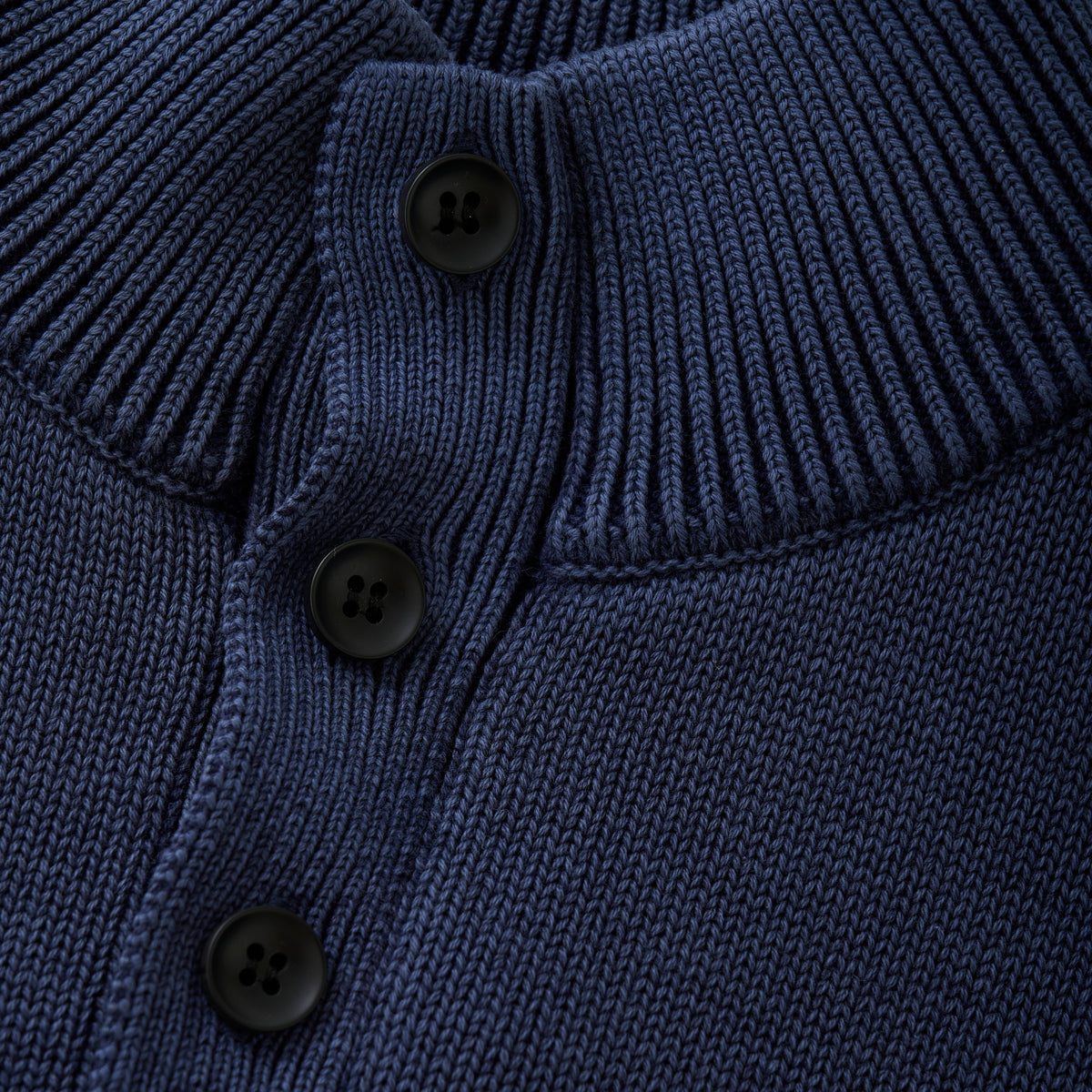 Knitted Col Buttons Washed | Night