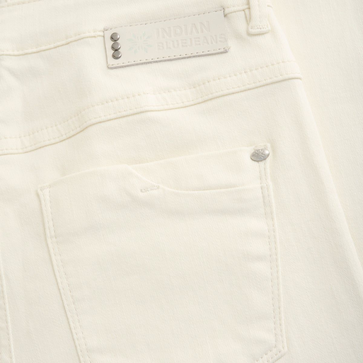 2123 Worker Wide Fit Jeans | Off White