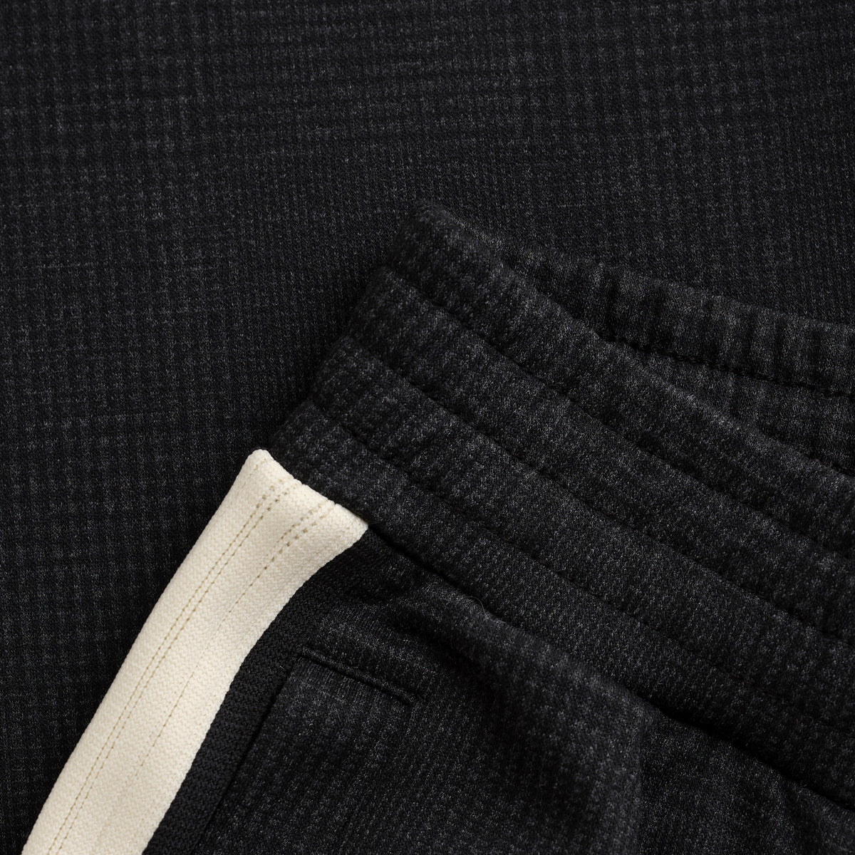 Check Pants | Black